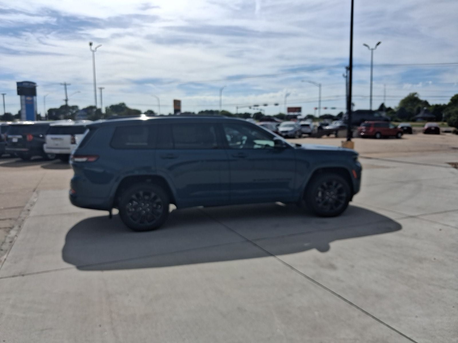 New 2026 Jeep Grand Cherokee L Limited AWD/4WD image 6