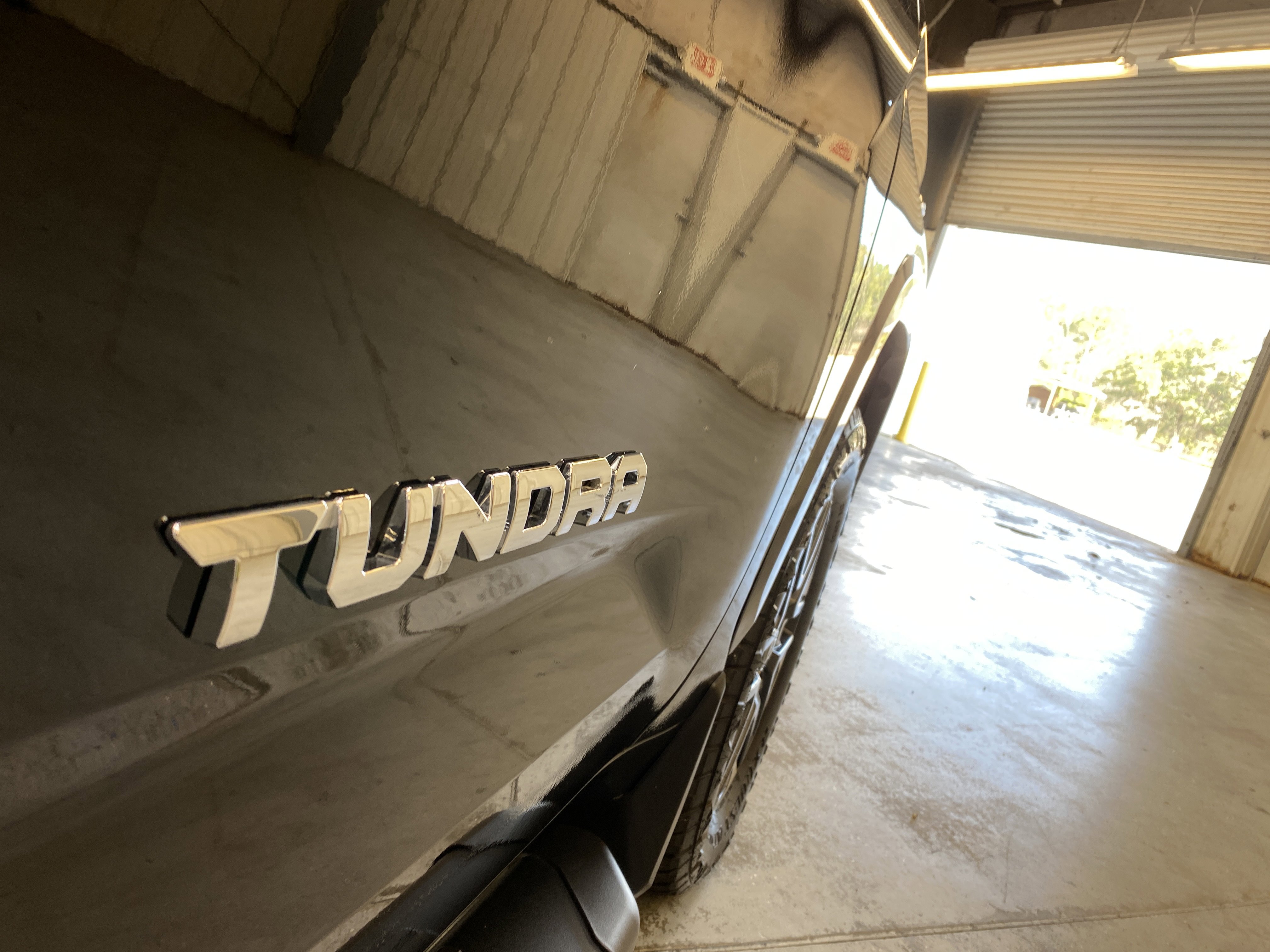 Used 2025 Toyota Tundra Limited w/ Power Package image 16