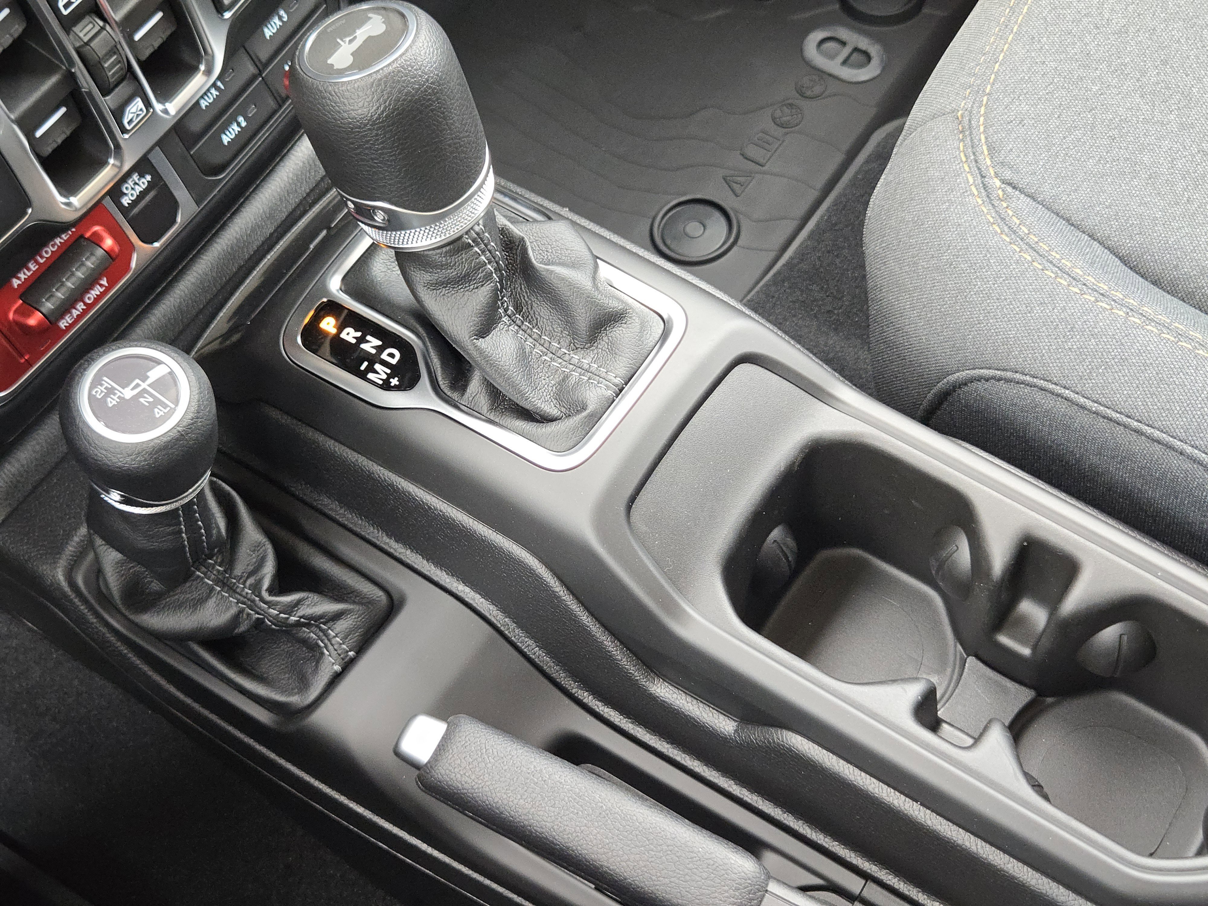 New 2026 Jeep Wrangler Unlimited Sport AWD/4WD image 17