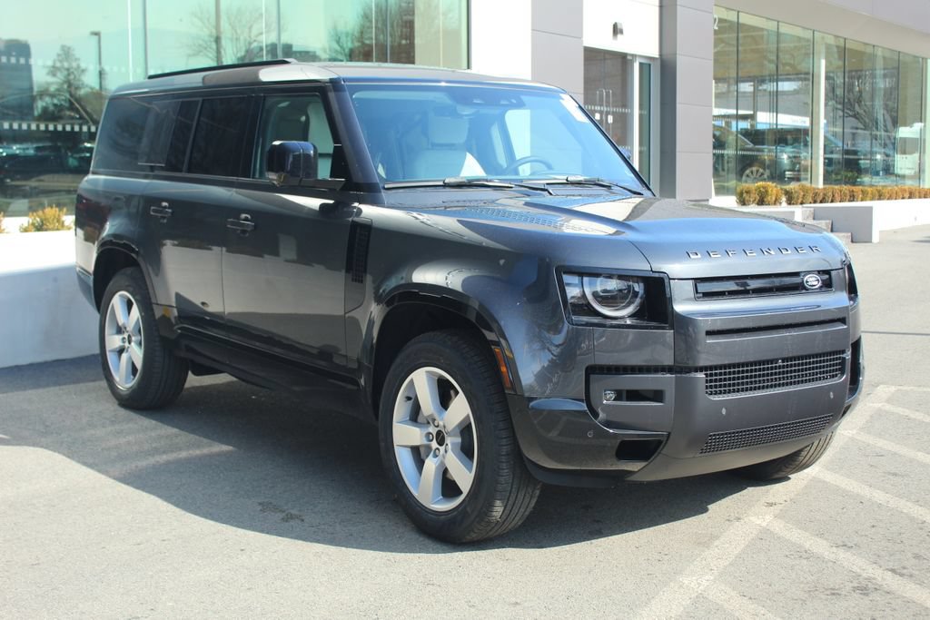 New 2026 Land Rover Defender 130 X-Dynamic SE AWD/4WD image 10