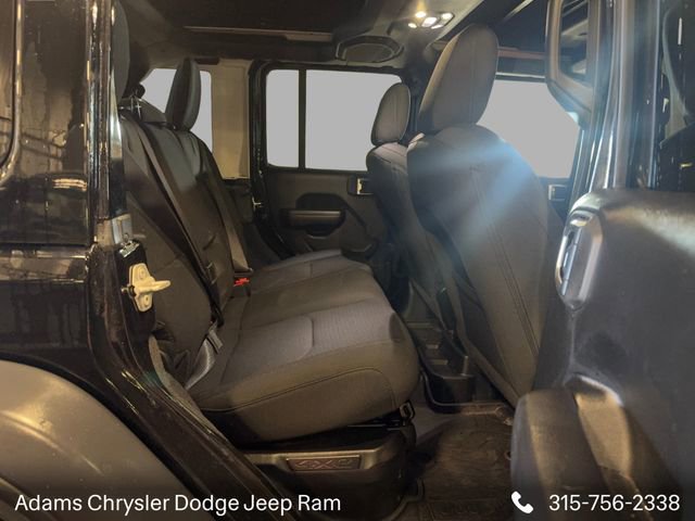 Used 2023 Jeep Wrangler Unlimited w/ Sun & Screen Package image 11