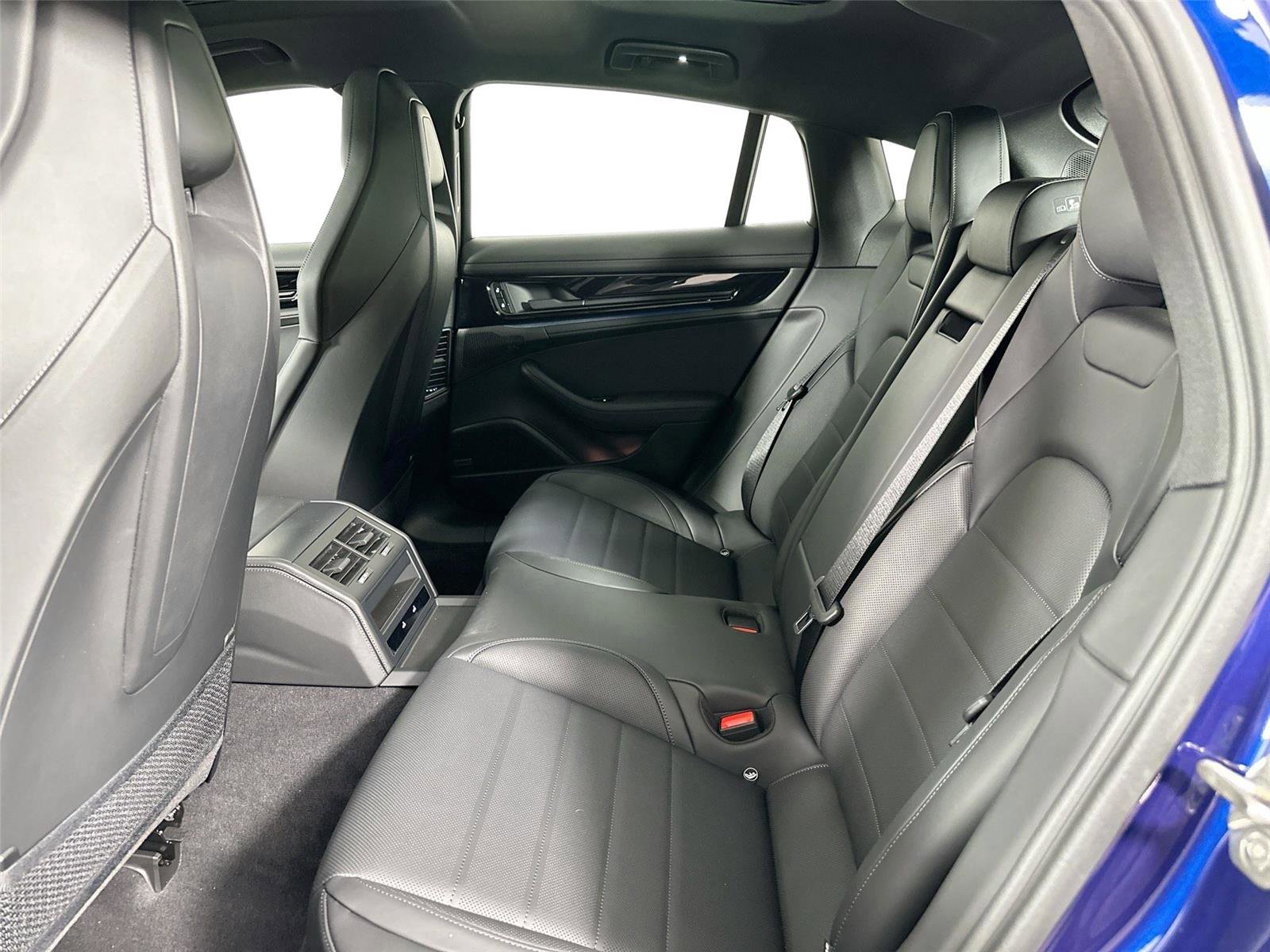 Certified 2026 Porsche Panamera 4 AWD/4WD image 25