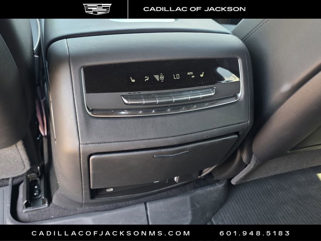 Used 2023 Cadillac Escalade Premium Luxury w/ Performance Package AWD/4WD image 29