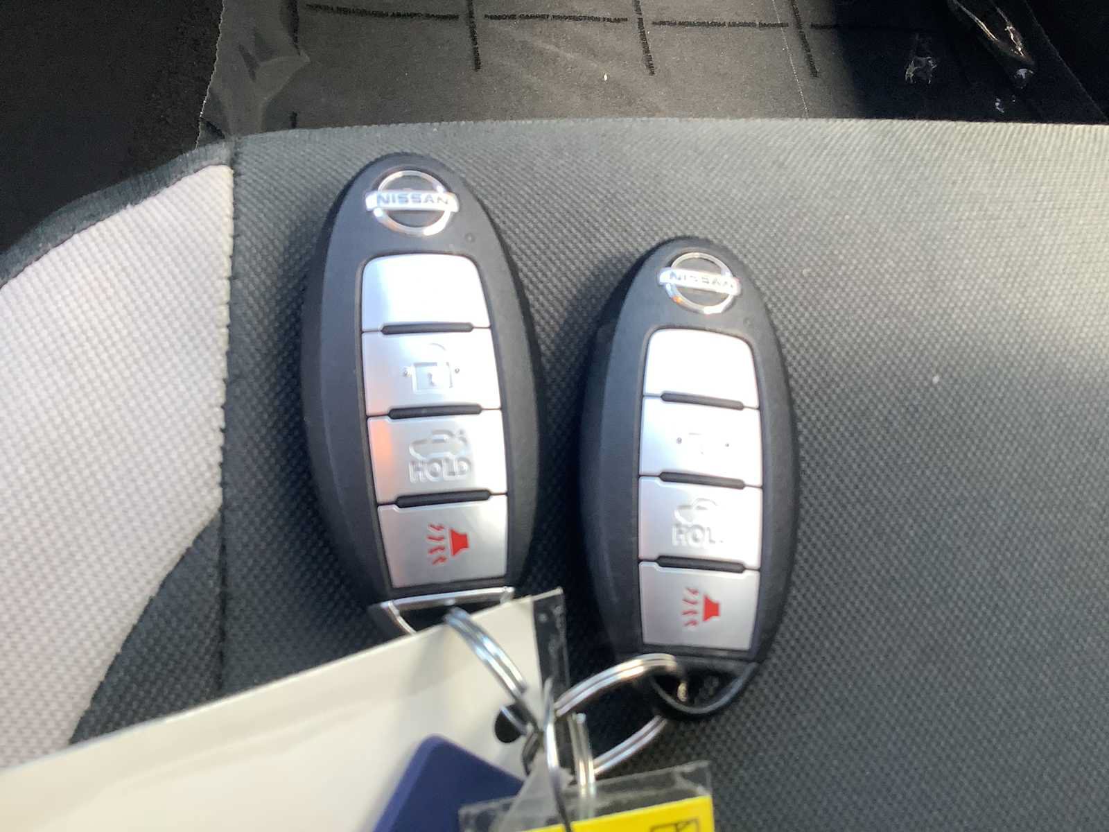 Used 2020 Nissan Versa SV FWD image 19