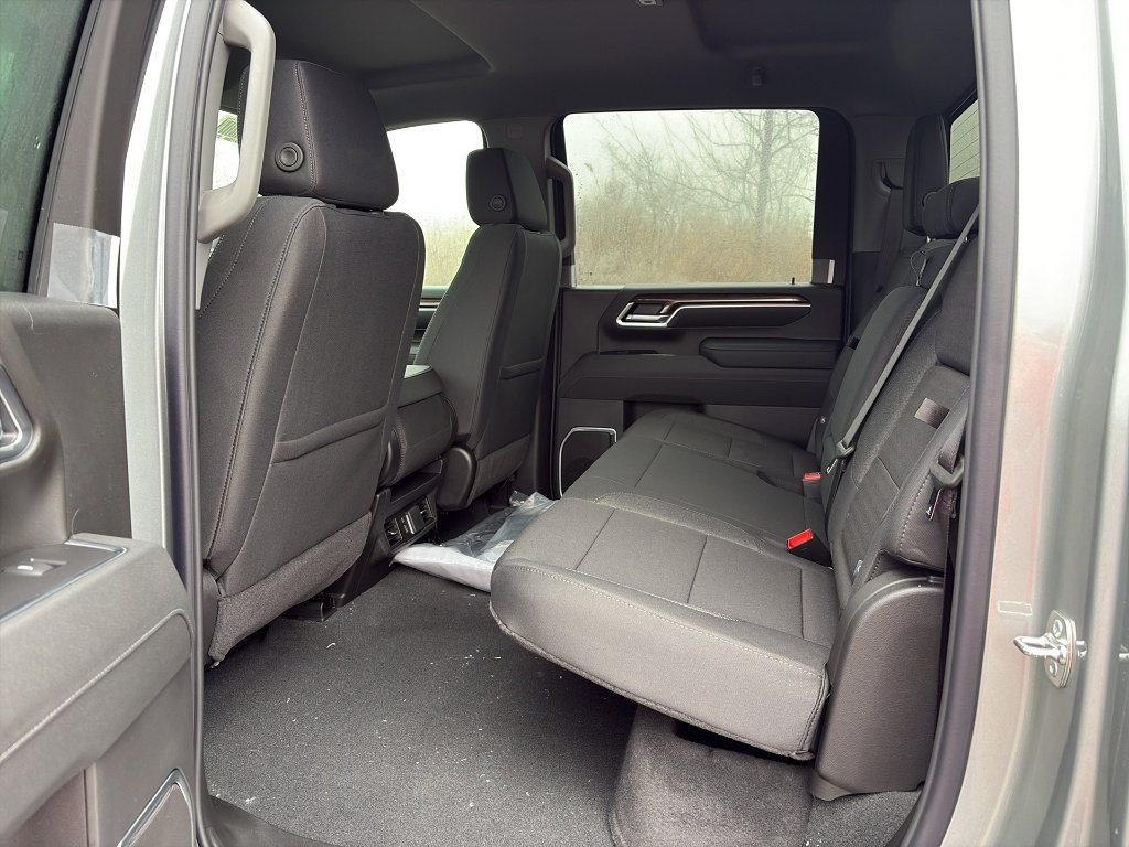 New 2026 Chevrolet Silverado 3500 LT image 6