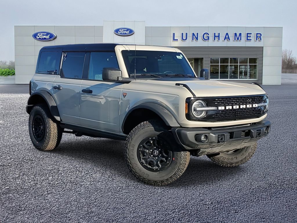 New 2026 Ford Bronco Badlands w/ Sasquatch Package
