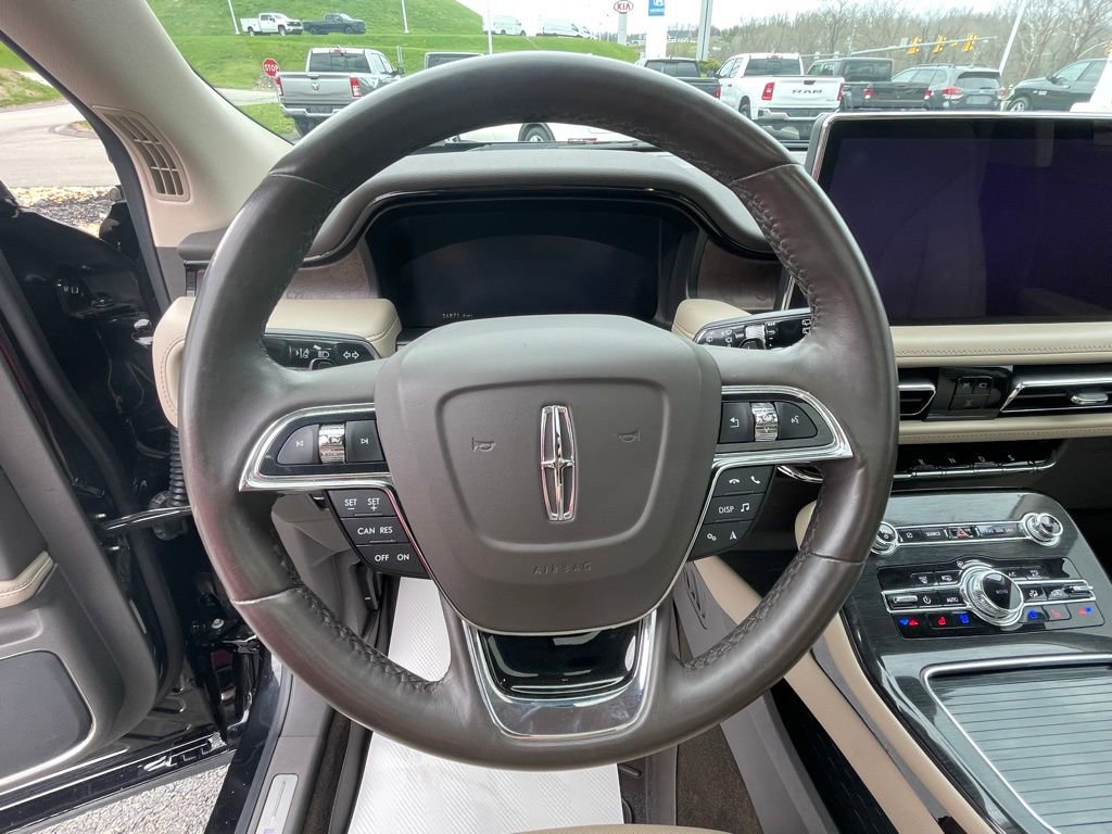Used 2023 Lincoln Nautilus Reserve w/ Monochromatic Package image 30