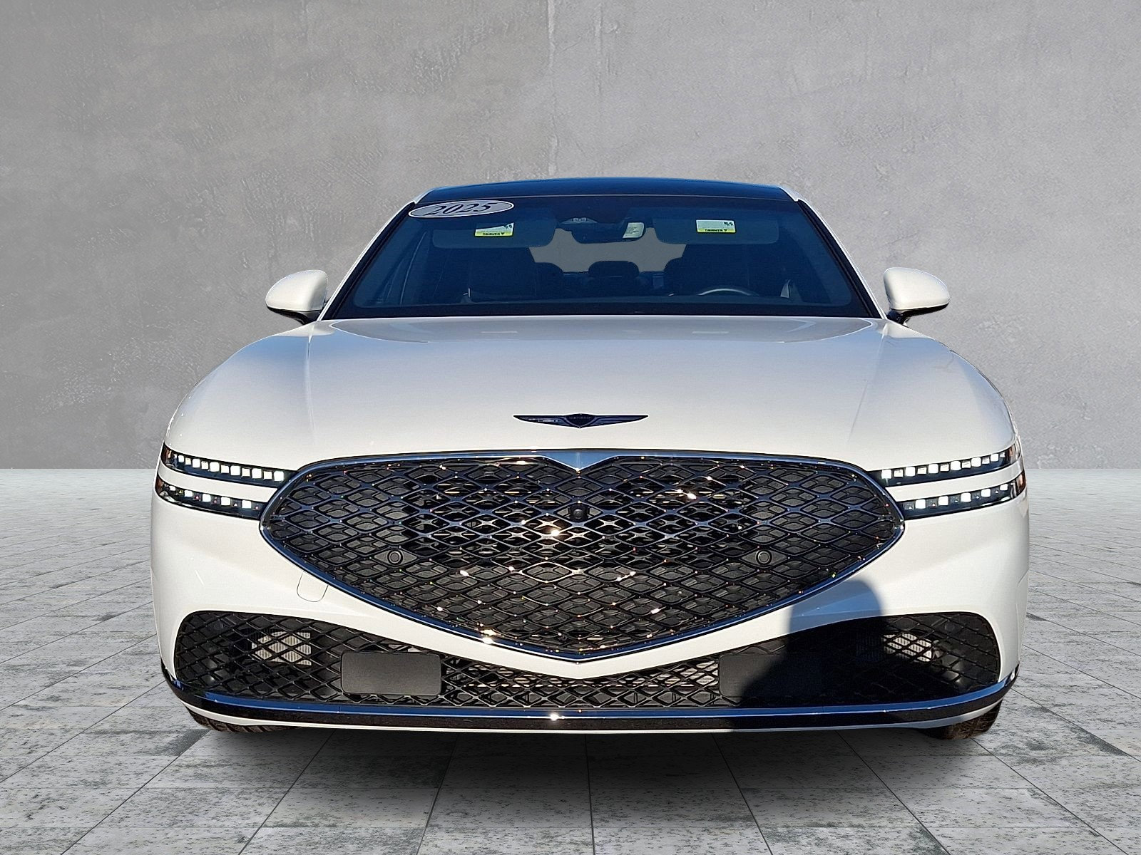 Certified 2025 Genesis G90 3.5T AWD/4WD image 4