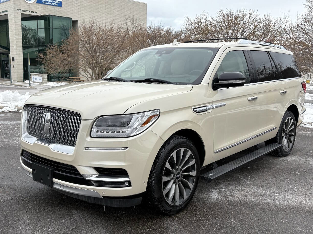 Used 2018 Lincoln Navigator Select w/ Technology Package image 1
