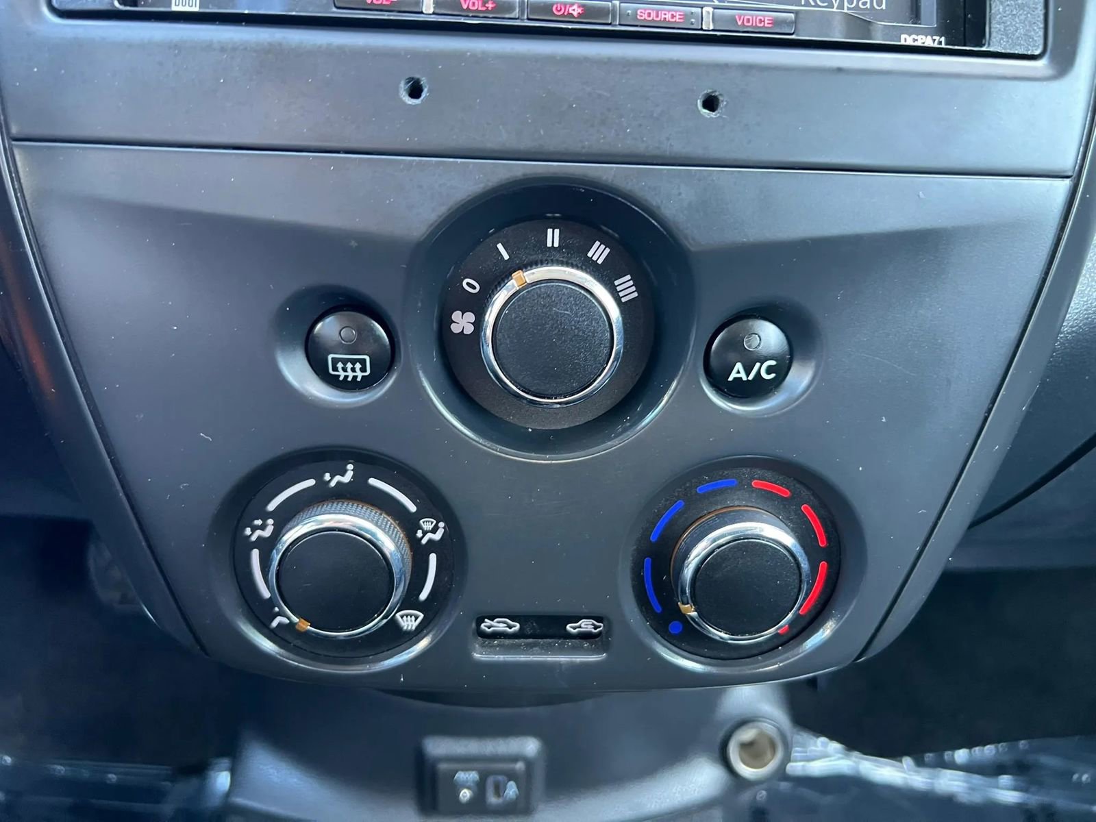 Used 2019 Nissan Versa S FWD image 19