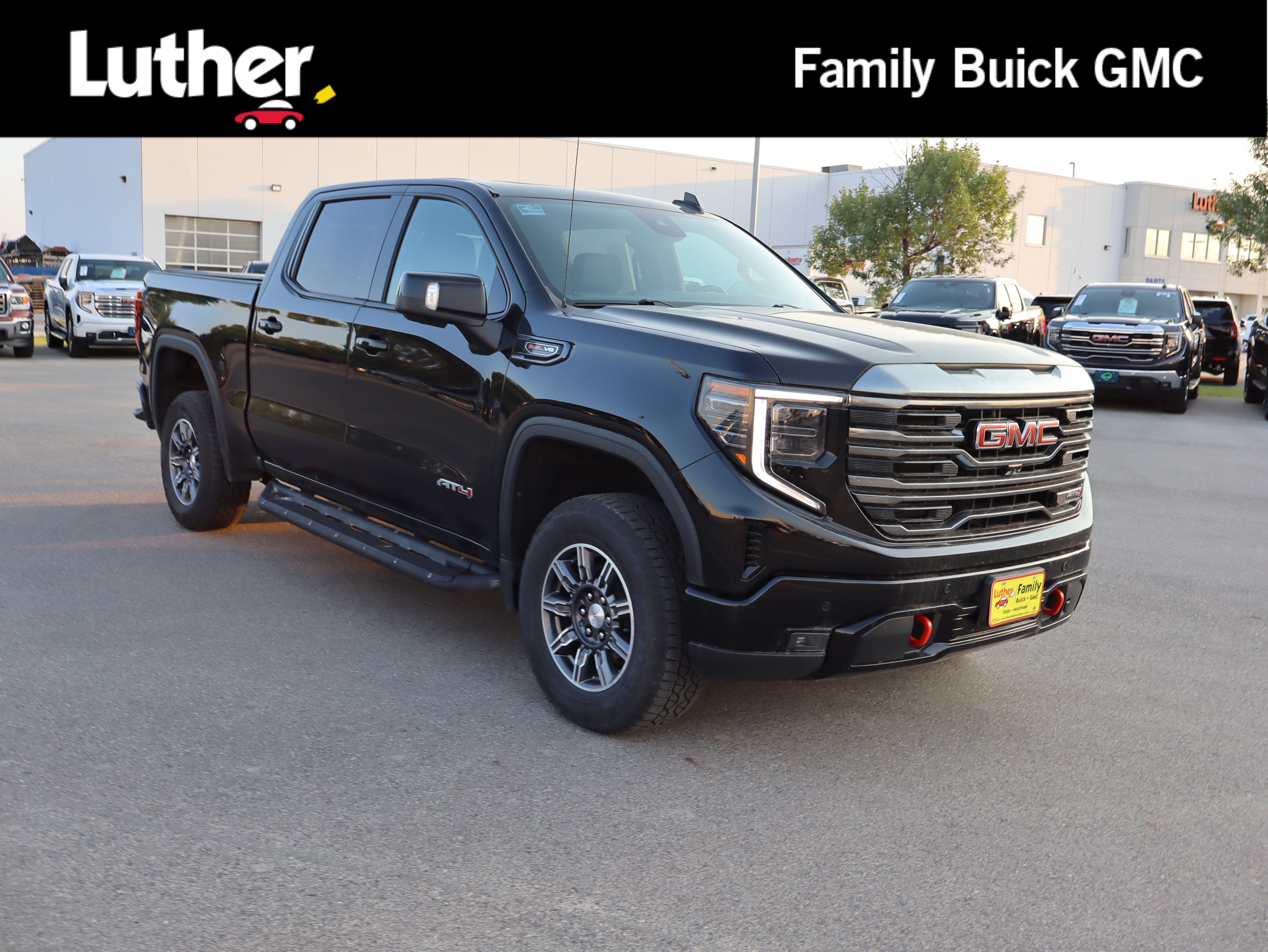 Certified 2024 GMC Sierra 1500 AT4 w/ Technology Package AWD/4WD image 1