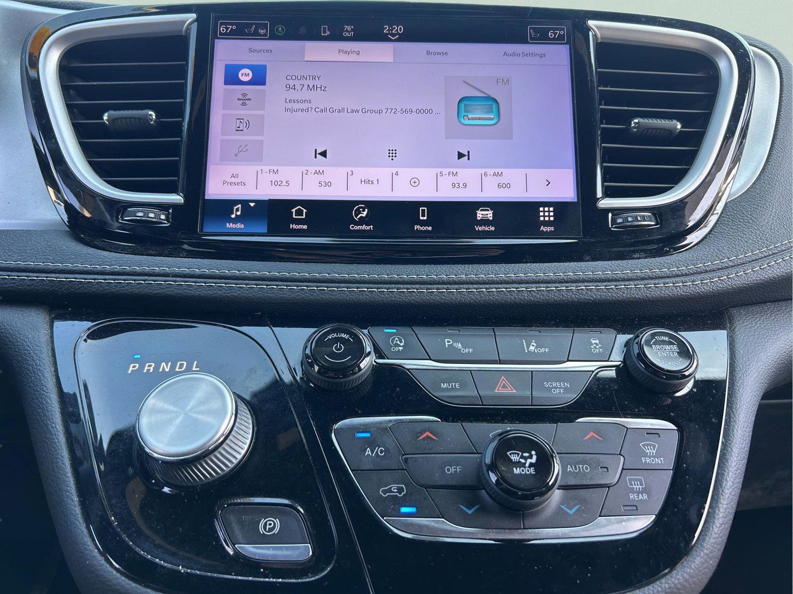 Certified 2021 Chrysler Pacifica Touring-L w/ S Appearance Package image 18