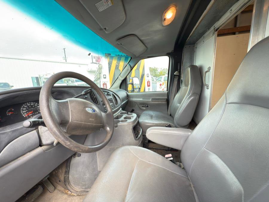 Used 2003 Ford E-350 and Econoline 350 Super Duty image 8
