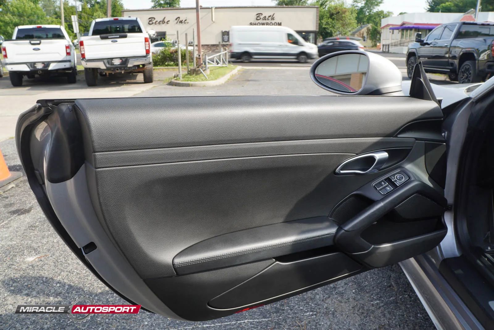 Used 2018 Porsche 718 Boxster S RWD image 16