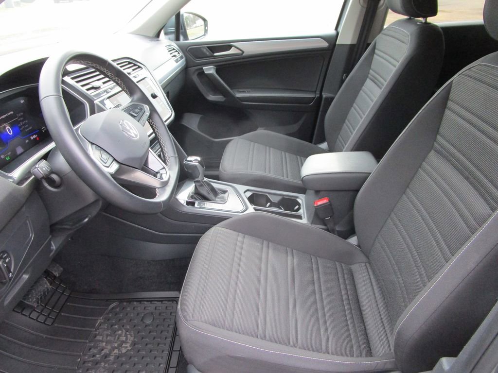 Used 2024 Volkswagen Tiguan S image 20