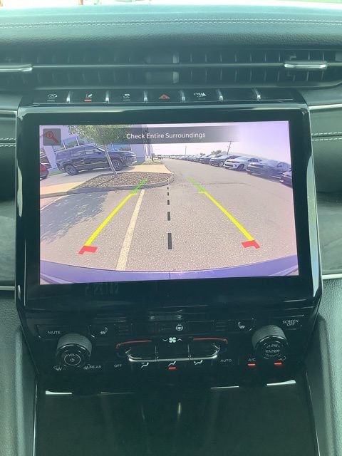 Certified 2023 Jeep Grand Cherokee Limited AWD/4WD image 24