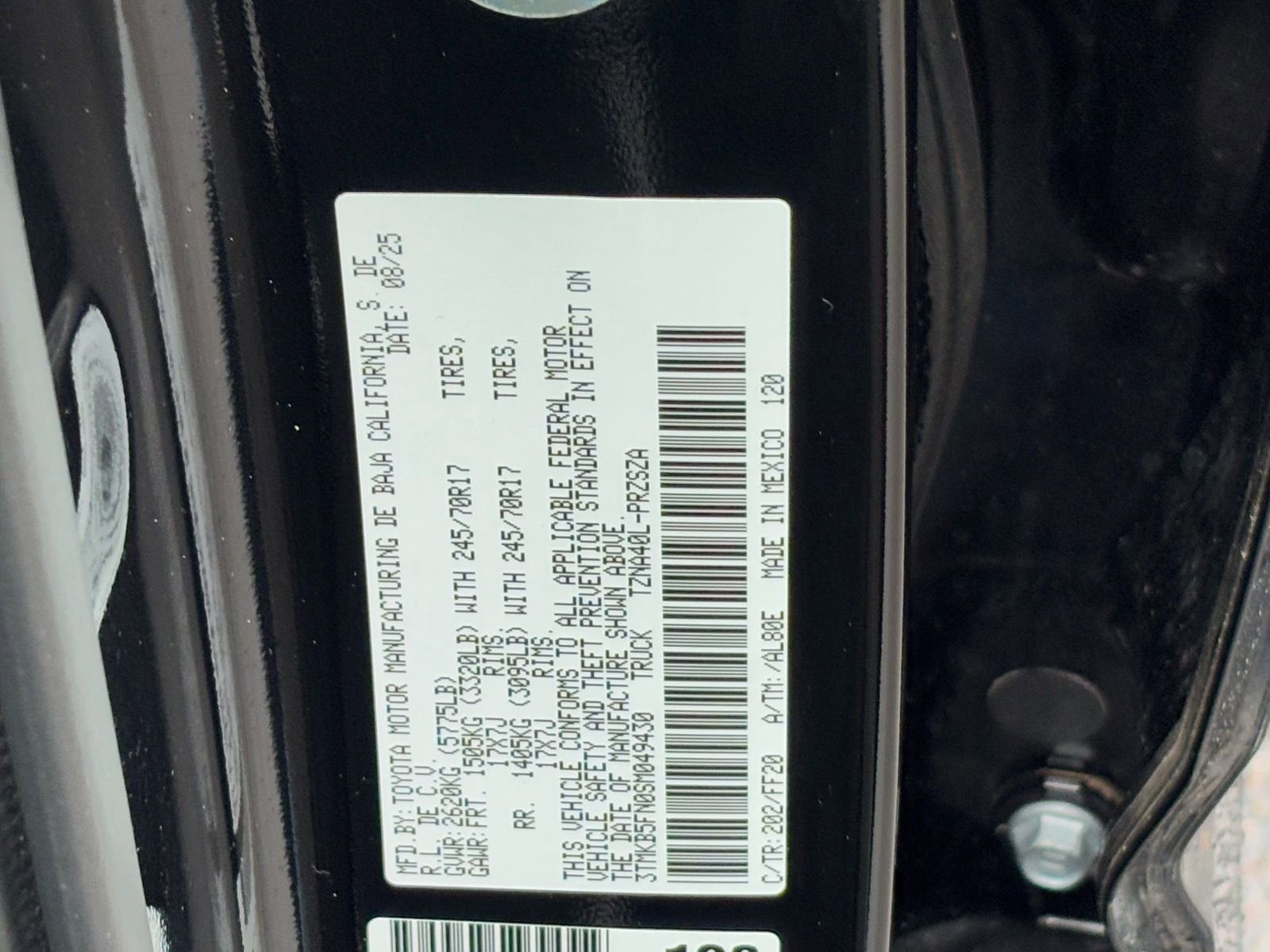 Certified 2025 Toyota Tacoma SR5 image 29