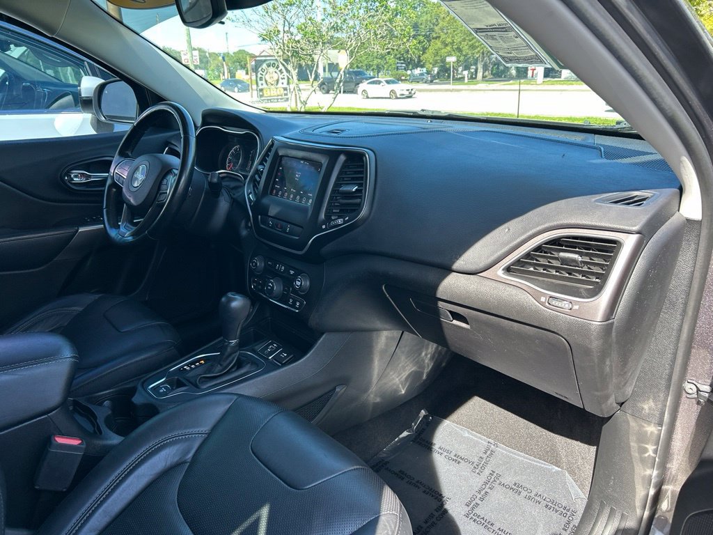 Used 2020 Jeep Cherokee Latitude Lux w/ Quick Order Package 26H Lux FWD image 41