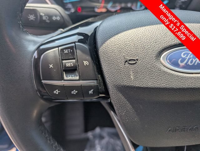 Used 2022 Ford Escape SE w/ Cold Weather Package FWD image 16