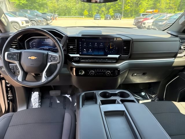 Used 2024 Chevrolet Silverado 1500 LT AWD/4WD image 20