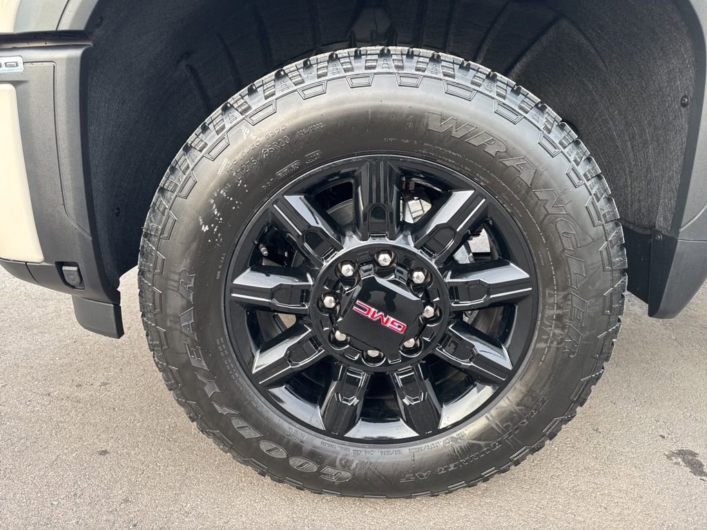 New 2026 GMC Sierra 2500 AT4 w/ AT4 Premium Plus Package image 32