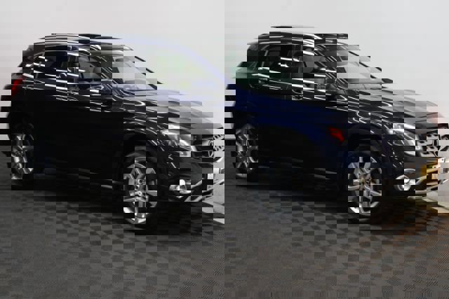 Used 2018 Mercedes-Benz GLA 250 4MATIC image 1