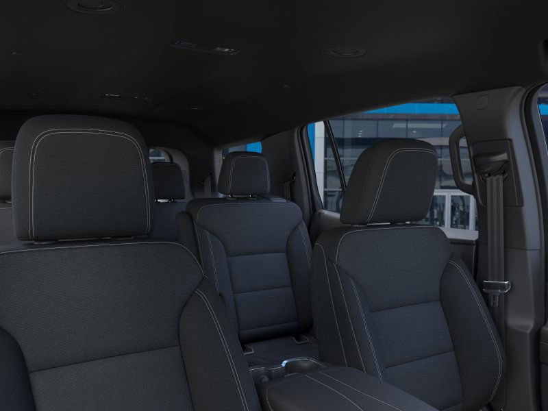 New 2025 Chevrolet Traverse LT image 24