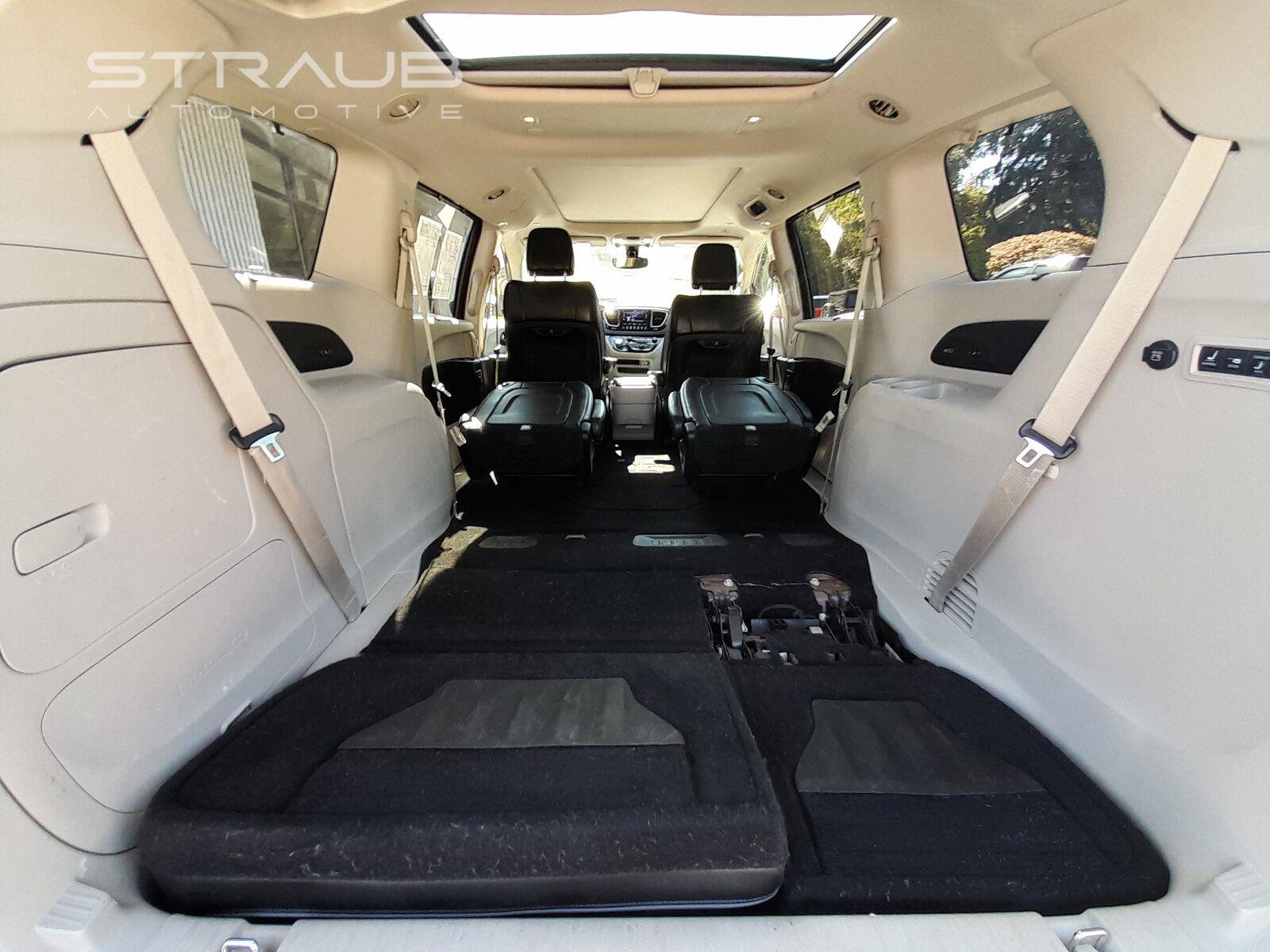 Used 2019 Chrysler Pacifica Limited FWD image 55