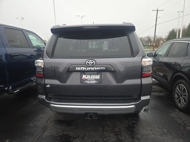 Used 2023 Toyota 4Runner TRD Off-Road image 5