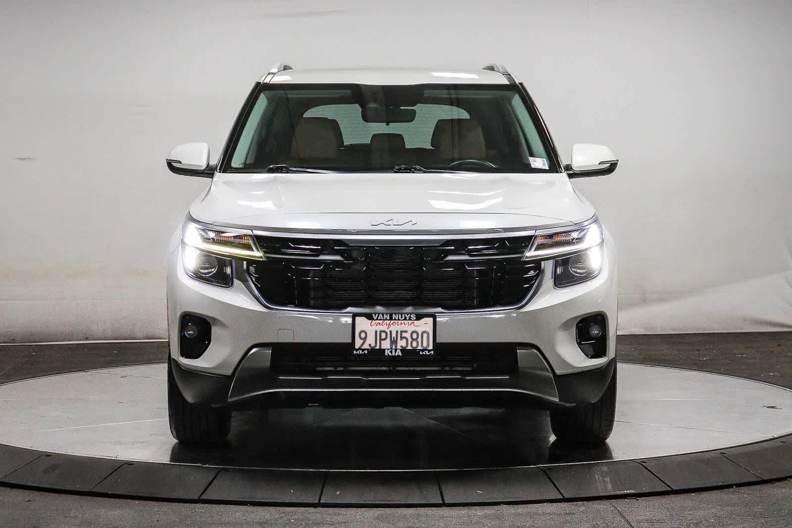 Used 2024 Kia Seltos EX FWD image 6