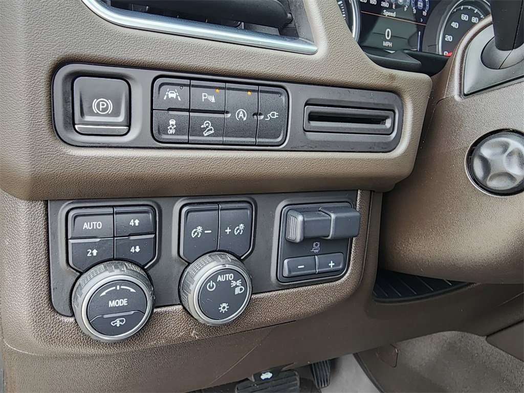 Used 2021 Chevrolet Suburban Z71 w/ Z71 Off-Road Package image 19