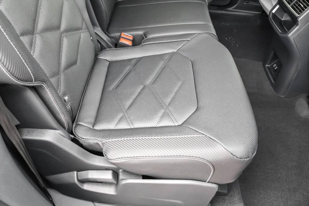 New 2026 Volkswagen Atlas Cross Sport SE image 41