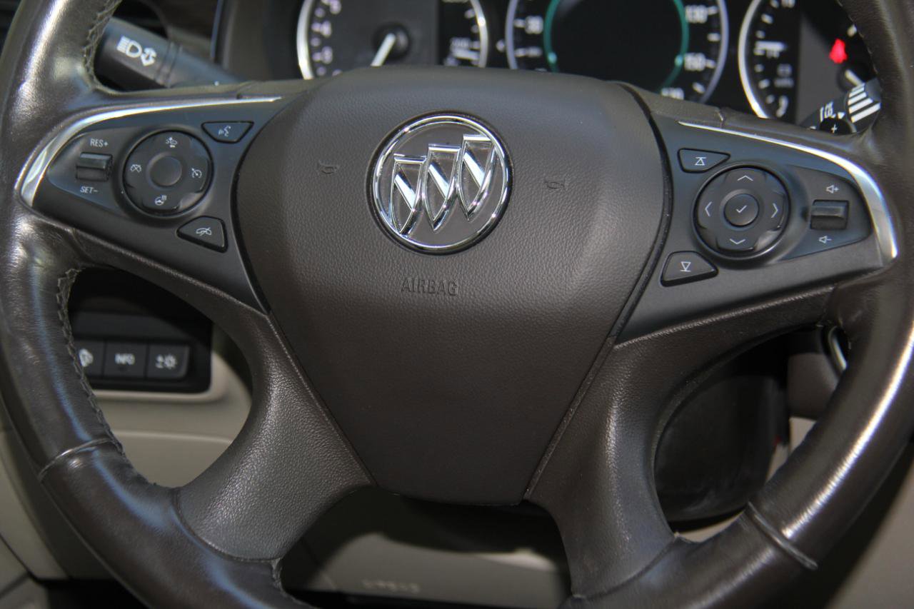 Used 2018 Buick LaCrosse Premium image 13