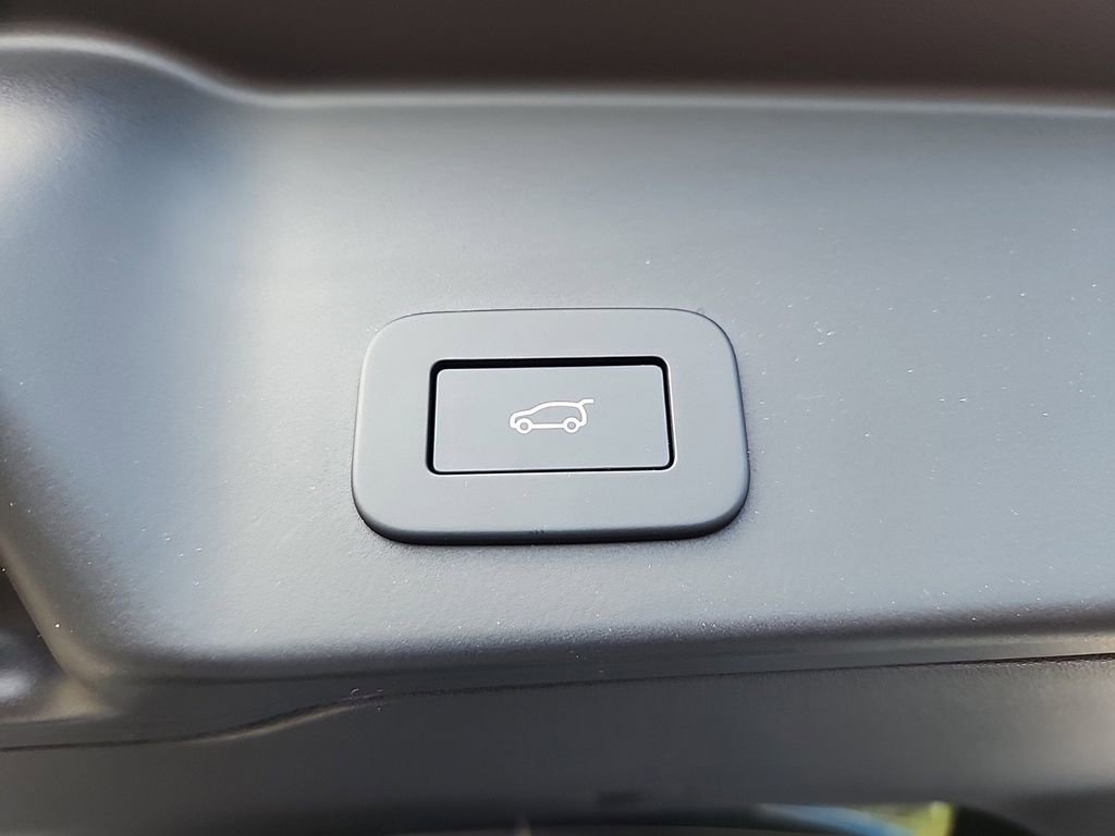 Certified 2026 Land Rover Range Rover Evoque S image 14