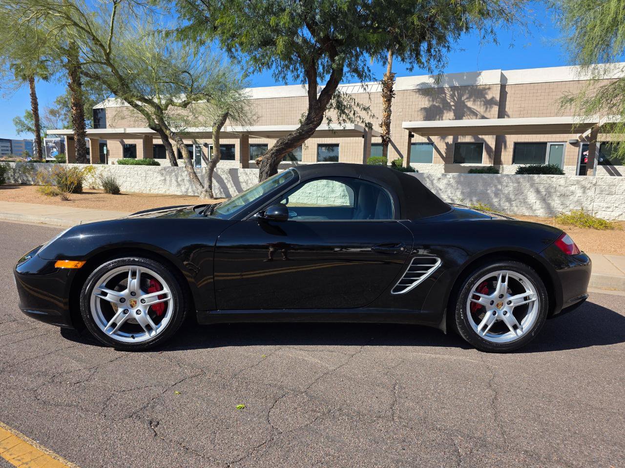 Used 2005 Porsche Boxster S image 6