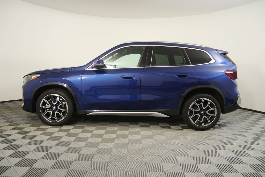 Certified 2025 BMW X1 xDrive28i AWD/4WD image 6