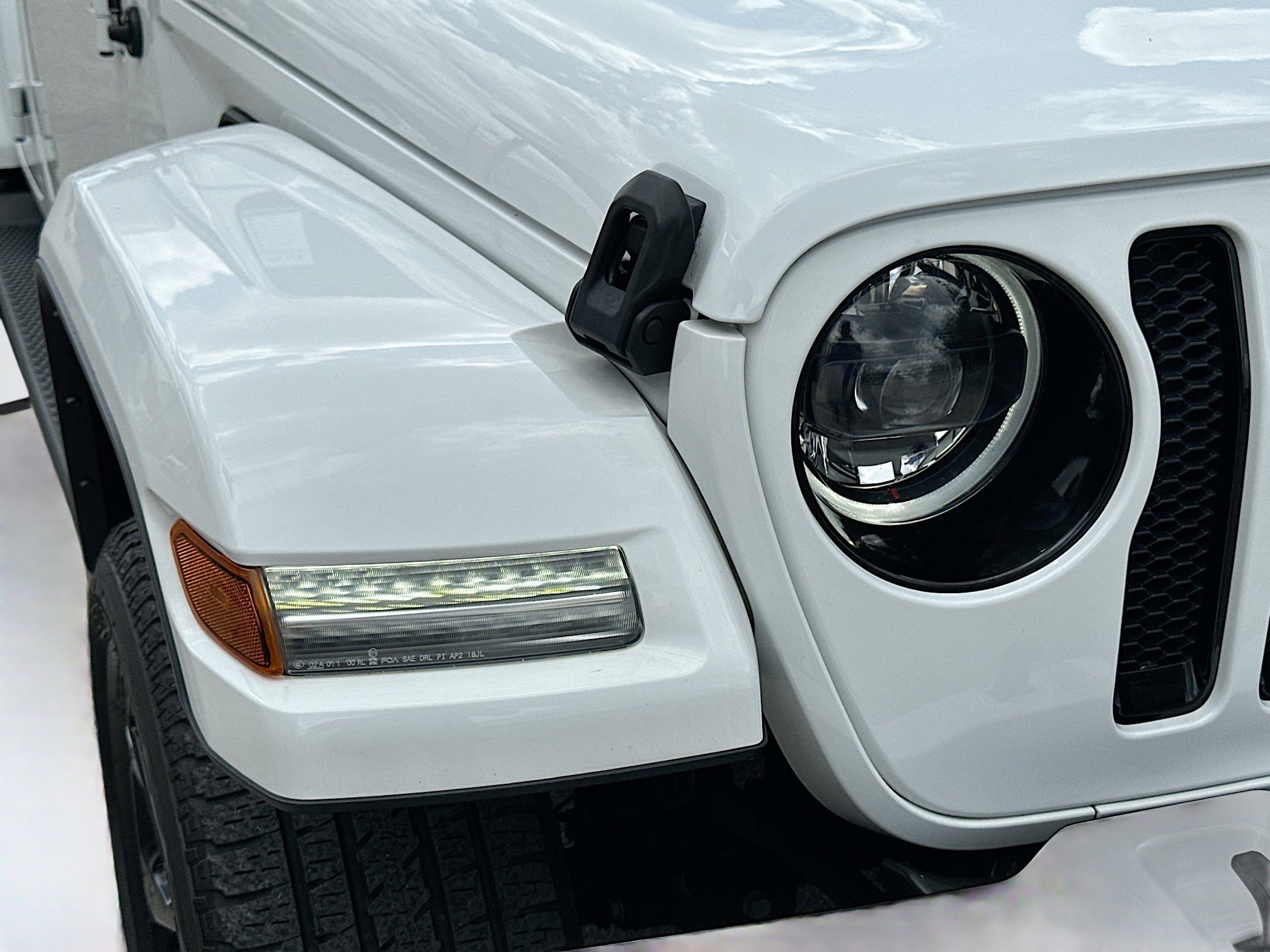 Used 2023 Jeep Wrangler Unlimited Sahara image 33