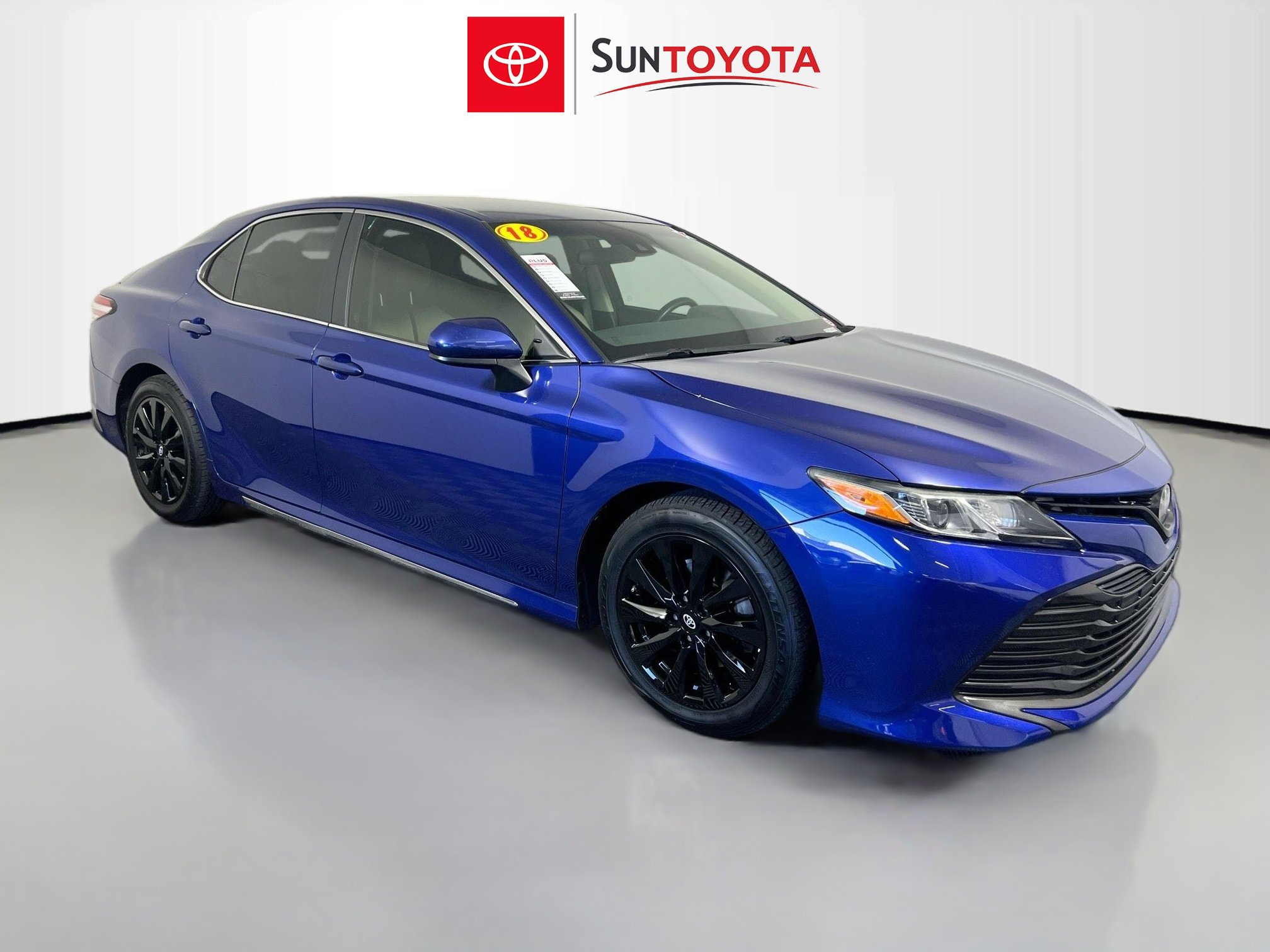 Used 2018 Toyota Camry LE image 1