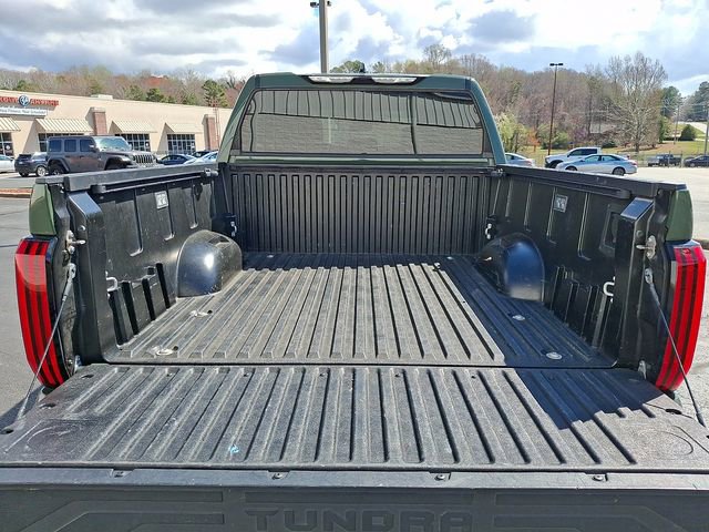 Used 2022 Toyota Tundra SR5 w/ SR5 Premium Package image 28