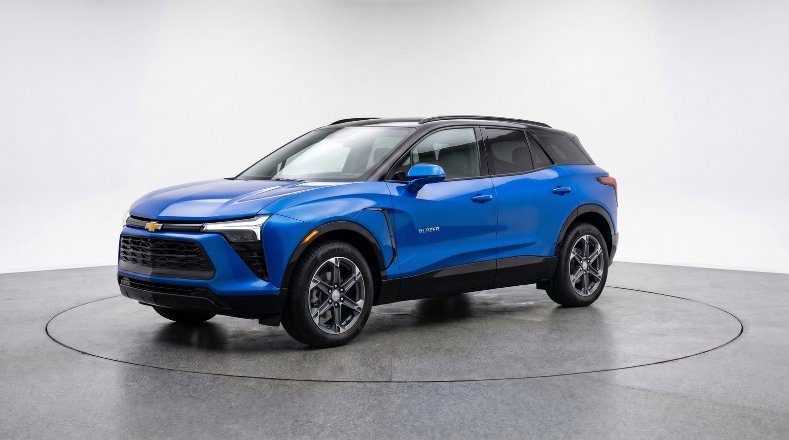 Used 2025 Chevrolet Blazer LT FWD image 3