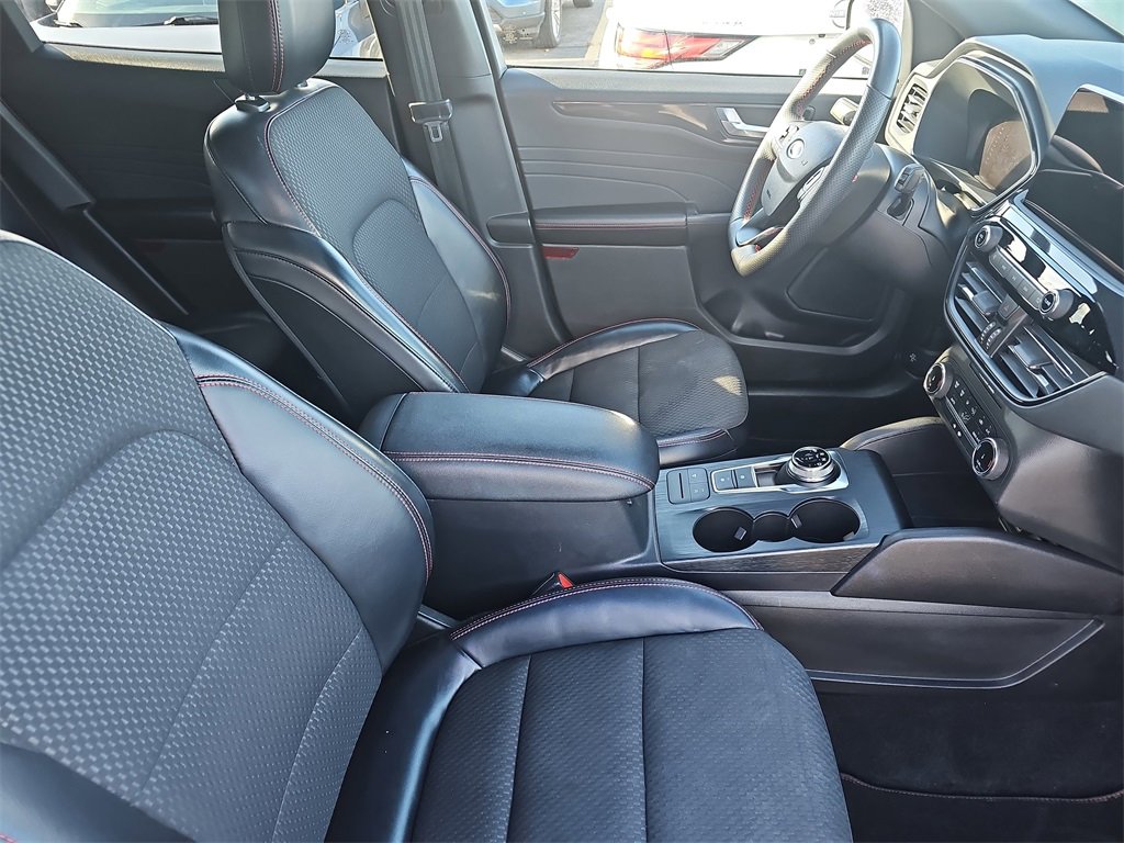 Used 2023 Ford Escape ST-Line image 10