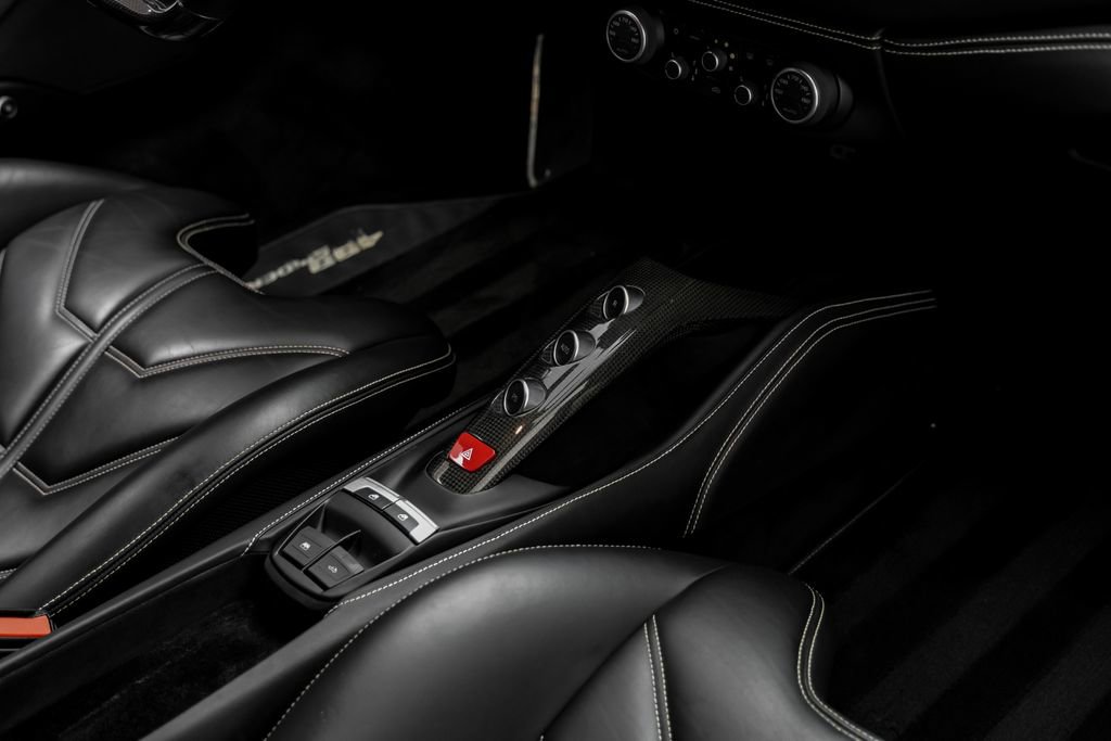 Used 2016 Ferrari 488 Spider RWD image 32