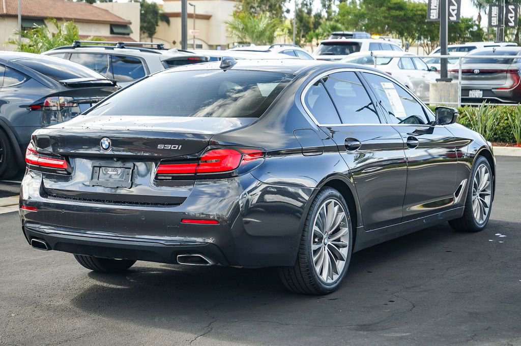 Used 2022 BMW 530i w/ Convenience Package image 5