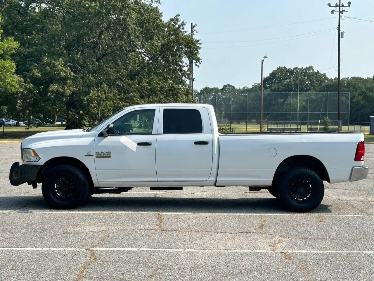 Used 2017 RAM 2500 Tradesman w/ Chrome Appearance Group RWD image 2