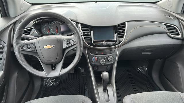 Used 2017 Chevrolet Trax LS w/ Fleet Convenience Package image 9