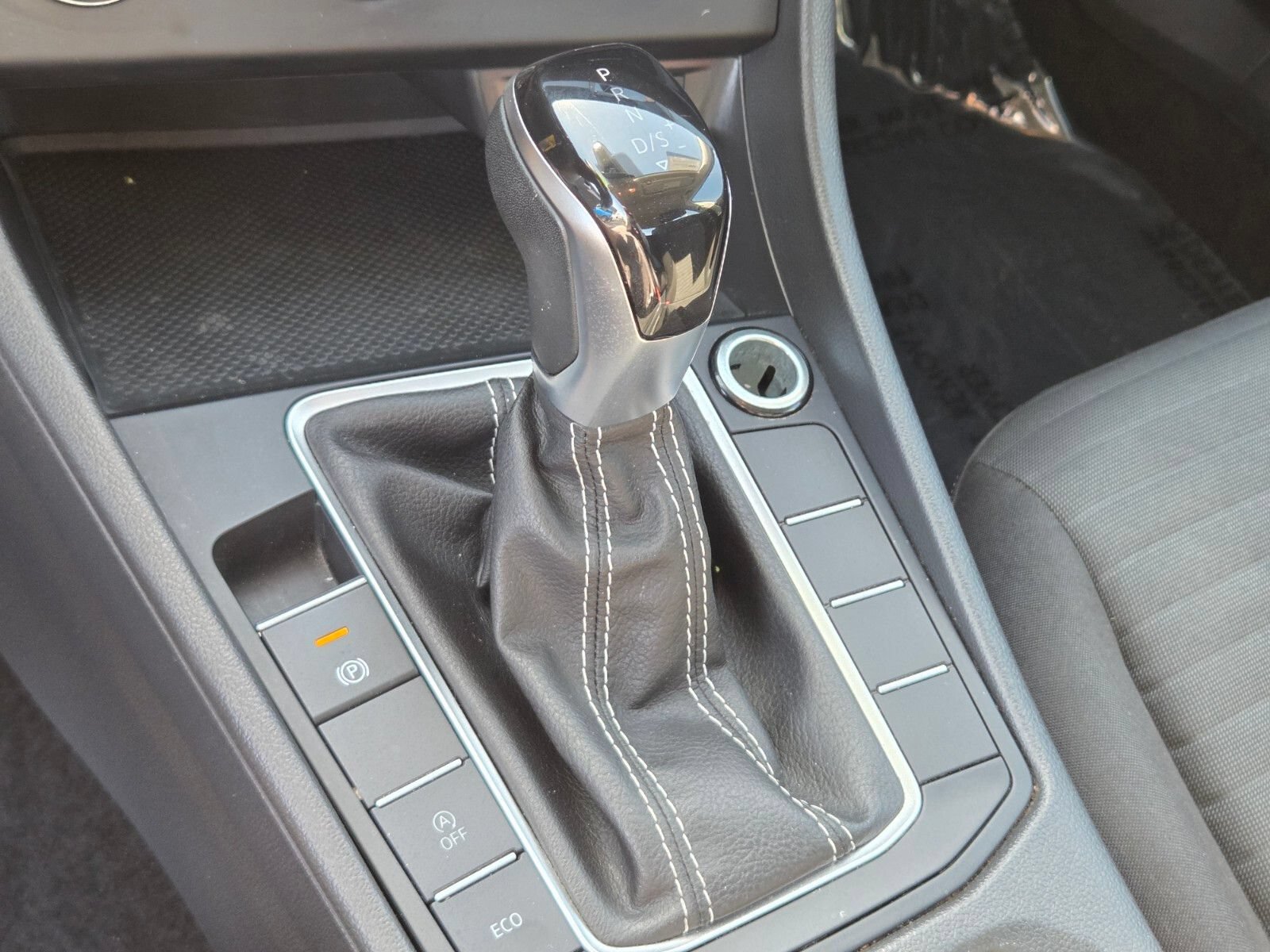 Used 2024 Volkswagen Jetta S FWD image 23