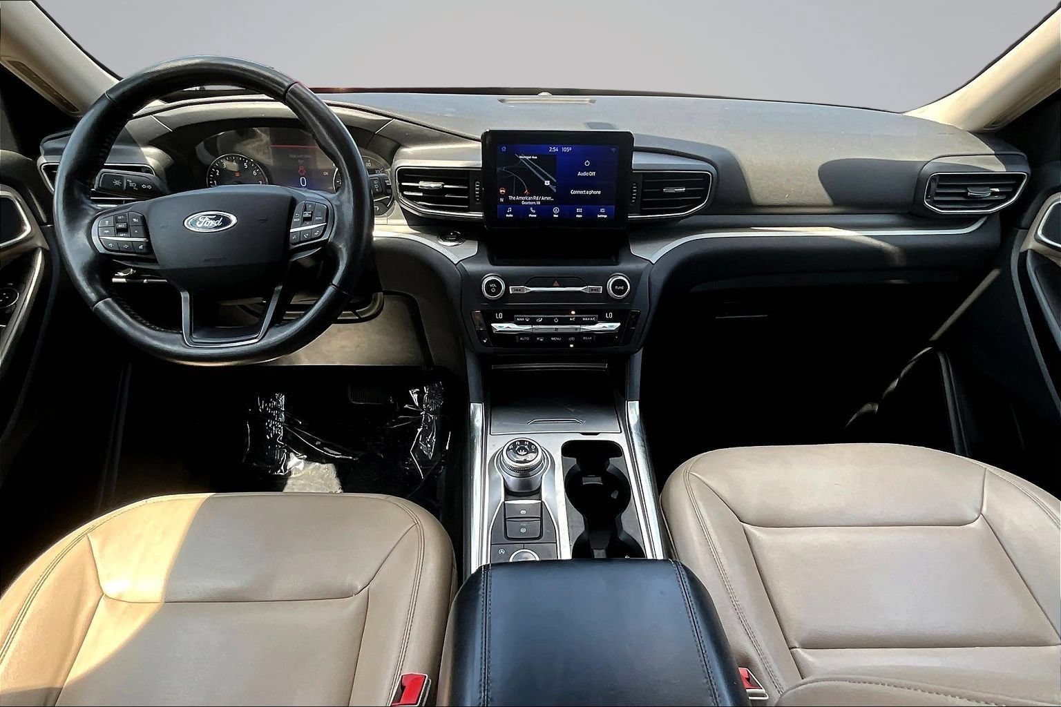 Used 2020 Ford Explorer XLT w/ Equipment Group 202A AWD/4WD image 7