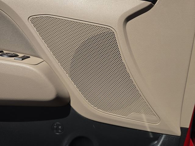 Used 2020 Hyundai Elantra SEL image 14