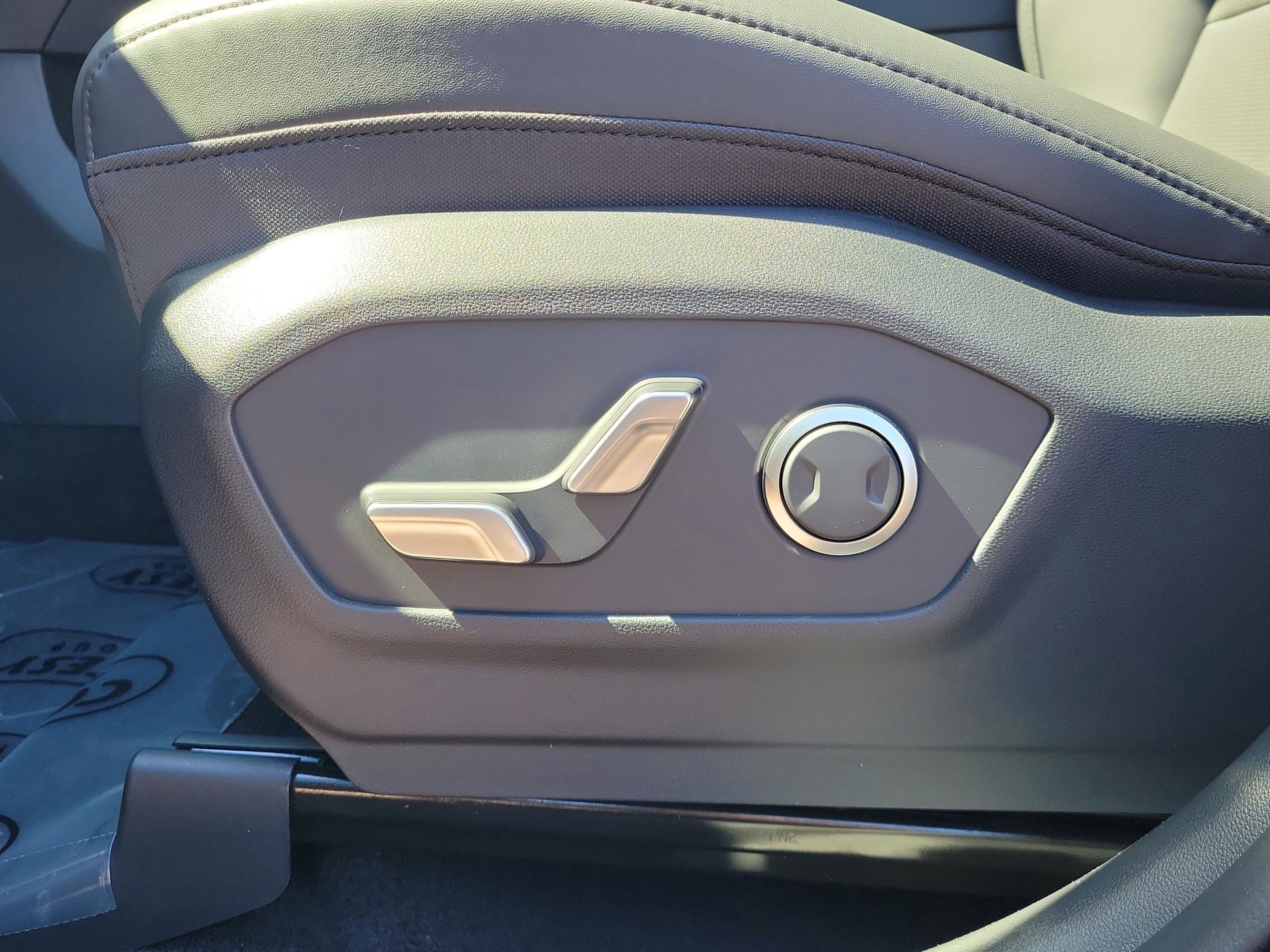 New 2026 Hyundai Santa Fe SEL image 16