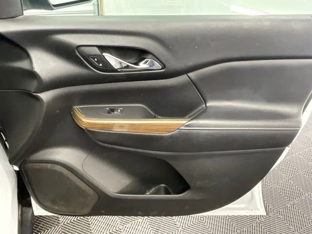 Used 2018 GMC Acadia SLE image 9